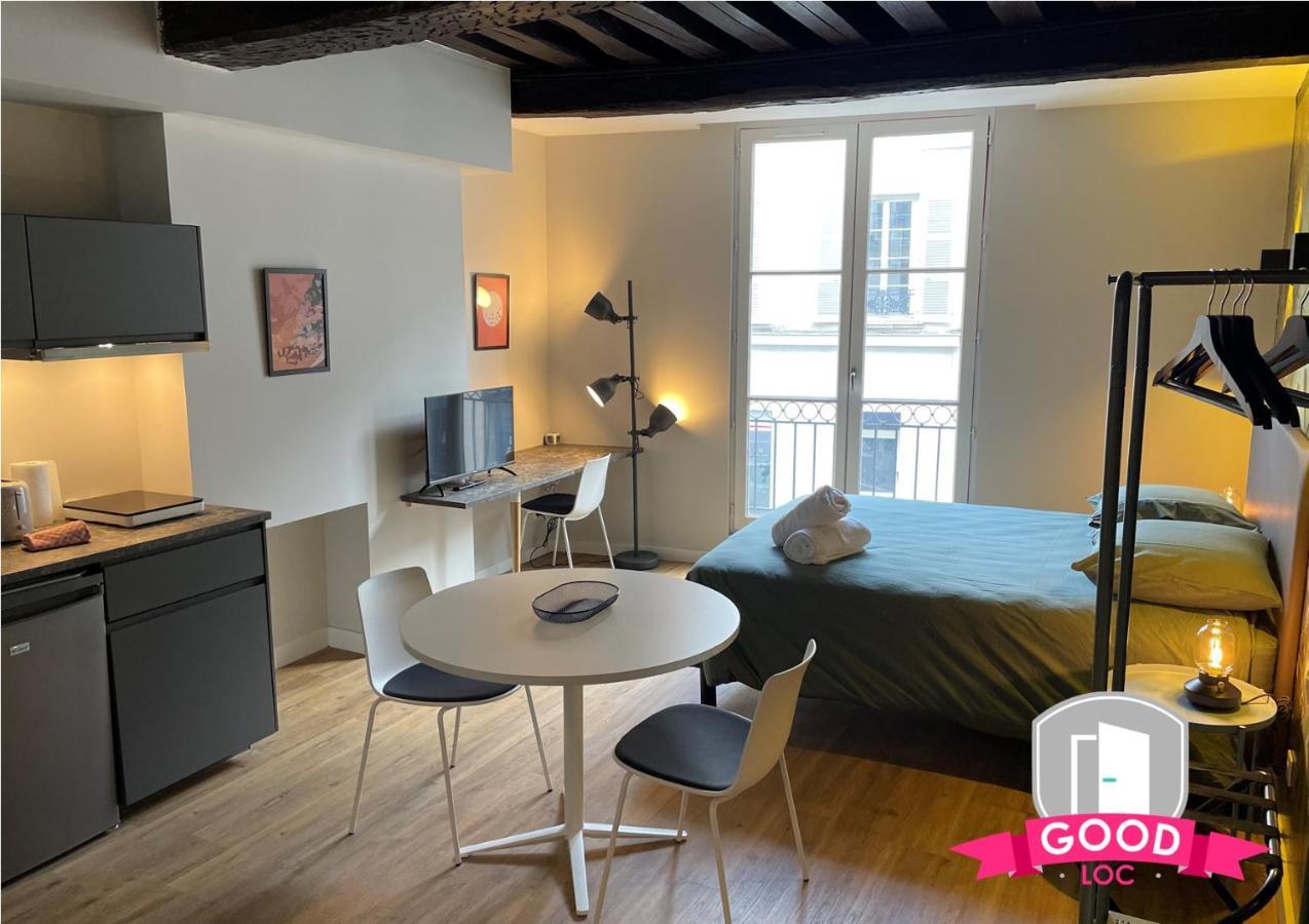 Somptueux Studio Hyper Centre Avec Wifi Apartment Orleans Bagian luar foto